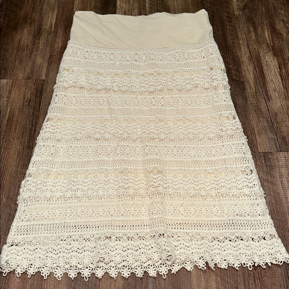 Solitaire Swim Dresses & Skirts - Solitaire Anthropologie Cream Crochet Lace Skirt size L